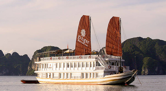 Ginger Cruise photo